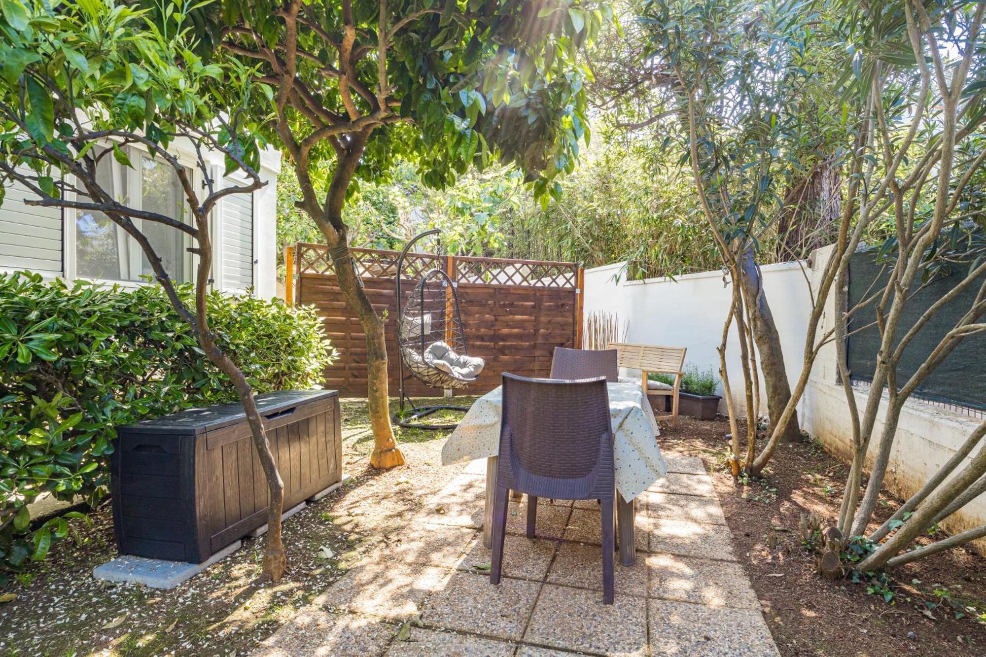 PUY Studio Valkane Private Garden מראה חיצוני תמונה